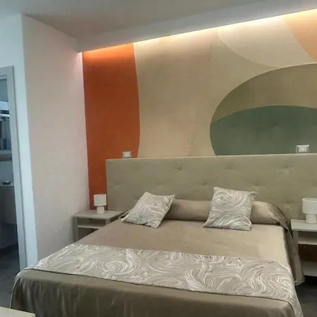 Eolia 4* ليباري