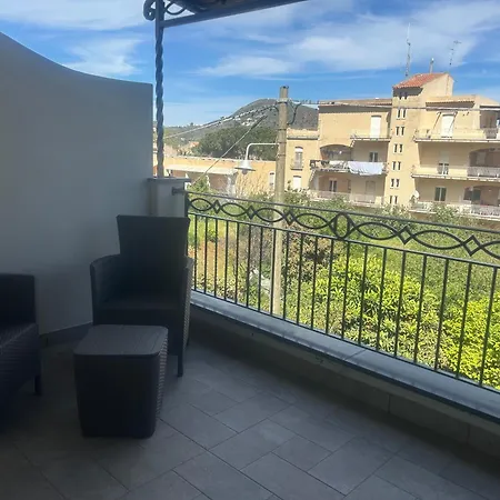 Eolia فندق مبيت وإفطار 4*